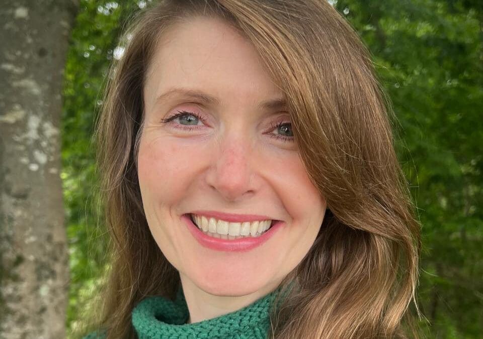 Book Signing Set in Salem for Dr. Stephanie Saunders’ ‘Covered Buttons’